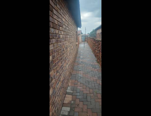 4 BEDROOM HOUSE FOR SALE IN SOSHANGUVE L